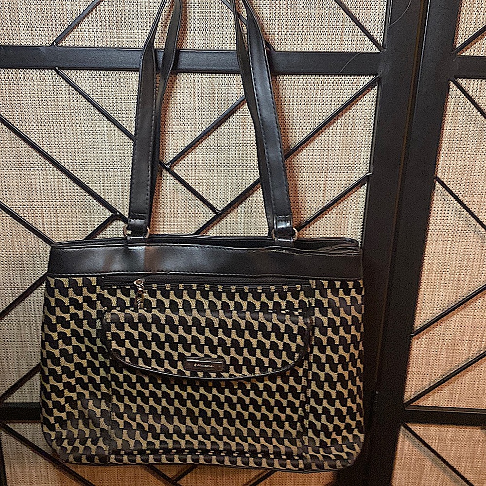 USED COLLECTION HANDBAG TAN BLACK